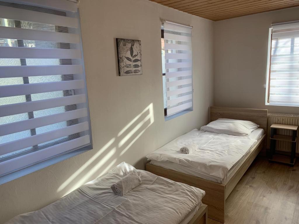 Ab Apartment Objekt 122 Ebersbach an der Fils Bagian luar foto